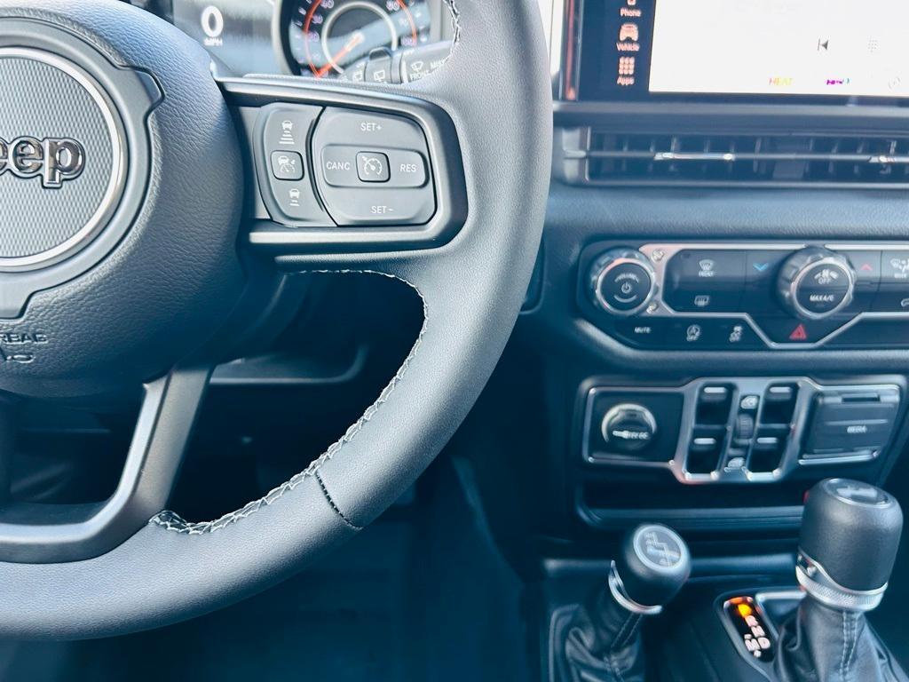 new 2025 Jeep Wrangler car, priced at $48,486