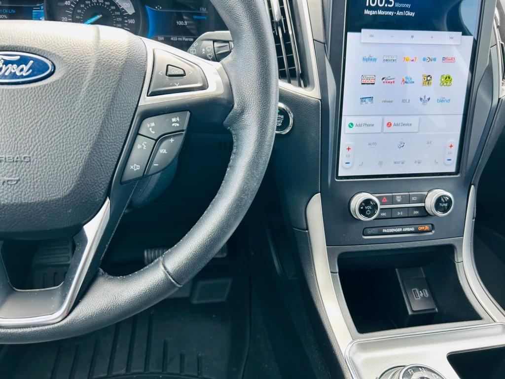 used 2022 Ford Edge car, priced at $25,000