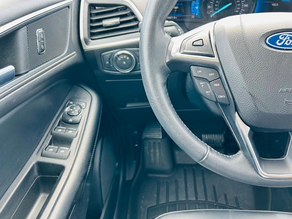 used 2022 Ford Edge car, priced at $25,000