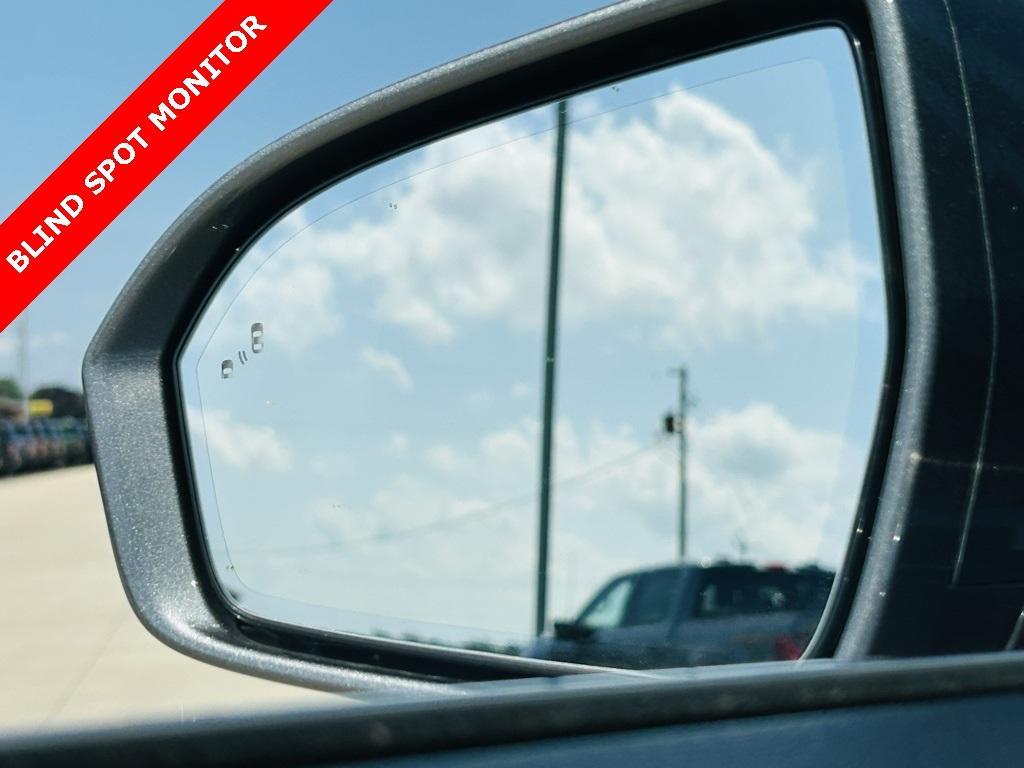 used 2023 Lincoln Nautilus car, priced at $44,500