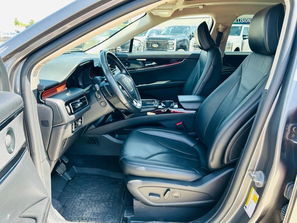 used 2023 Lincoln Nautilus car, priced at $44,500