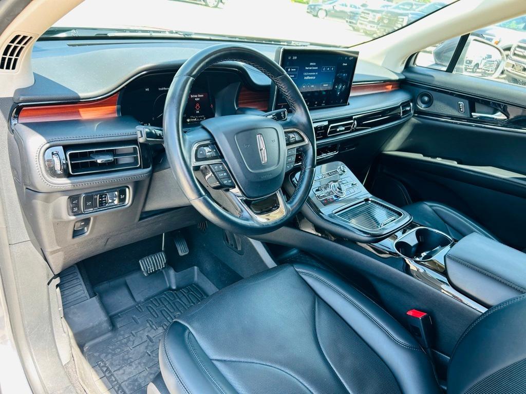 used 2023 Lincoln Nautilus car, priced at $44,500