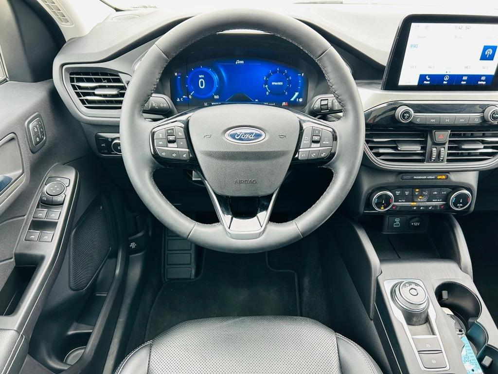 used 2022 Ford Escape car, priced at $27,700