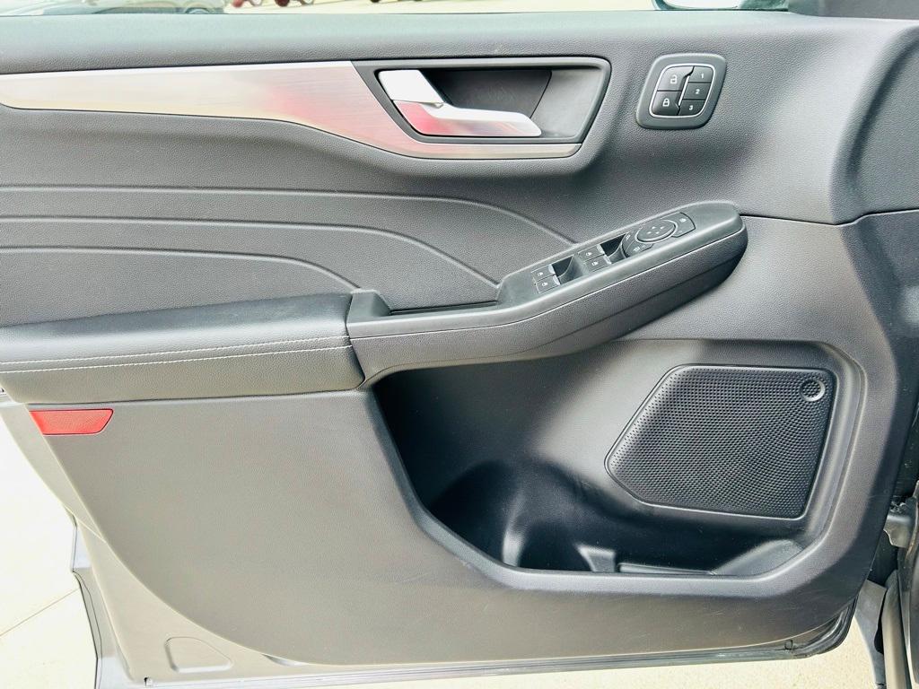 used 2022 Ford Escape car, priced at $27,700