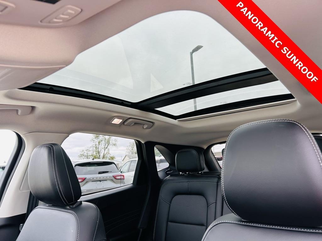 used 2022 Ford Escape car, priced at $27,700