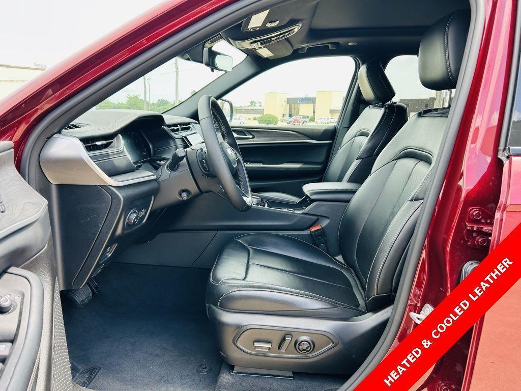 used 2024 Jeep Grand Cherokee car, priced at $38,500