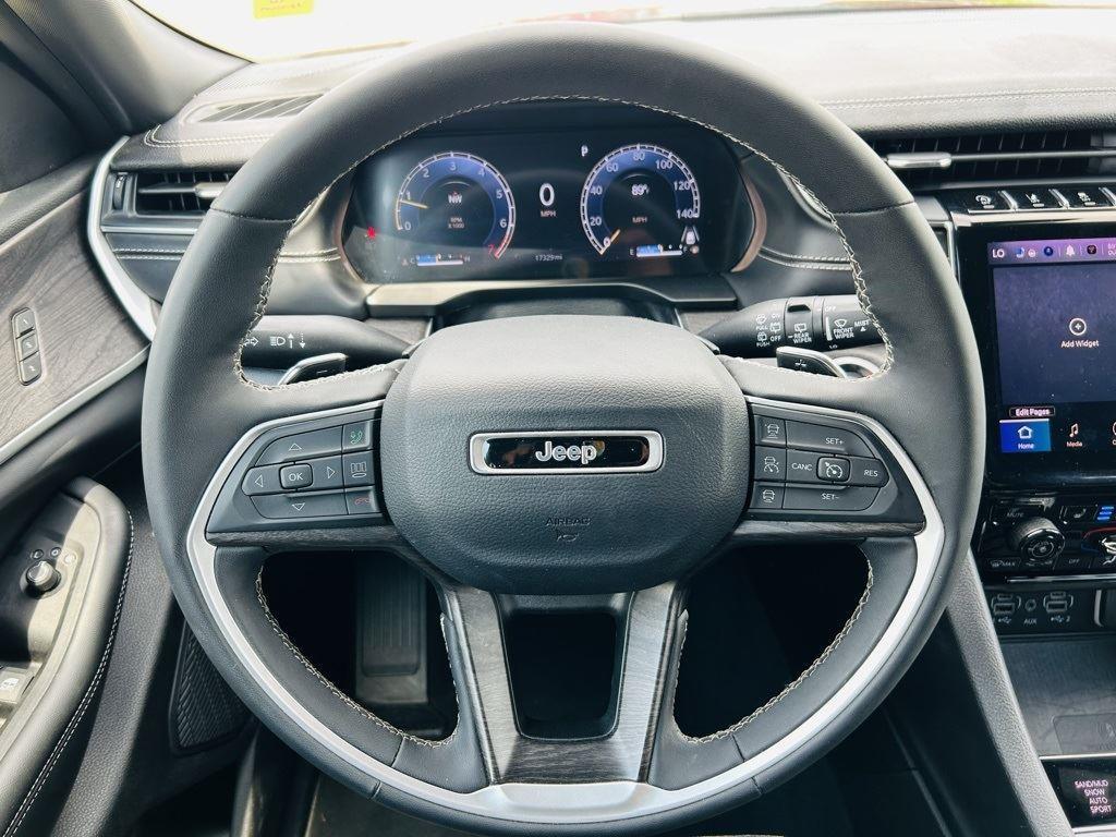 used 2024 Jeep Grand Cherokee car, priced at $38,500