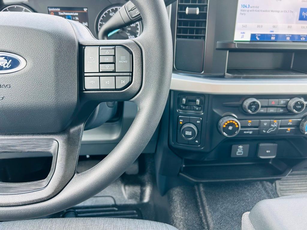 new 2025 Ford F-350 car, priced at $67,900