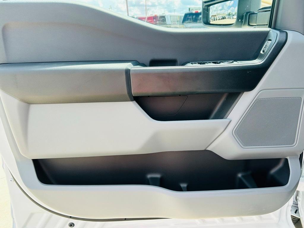 new 2025 Ford F-350 car, priced at $67,900