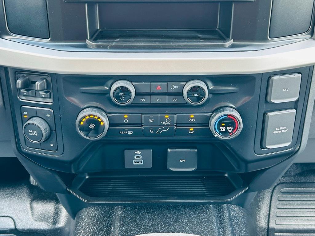 new 2025 Ford F-350 car, priced at $67,900