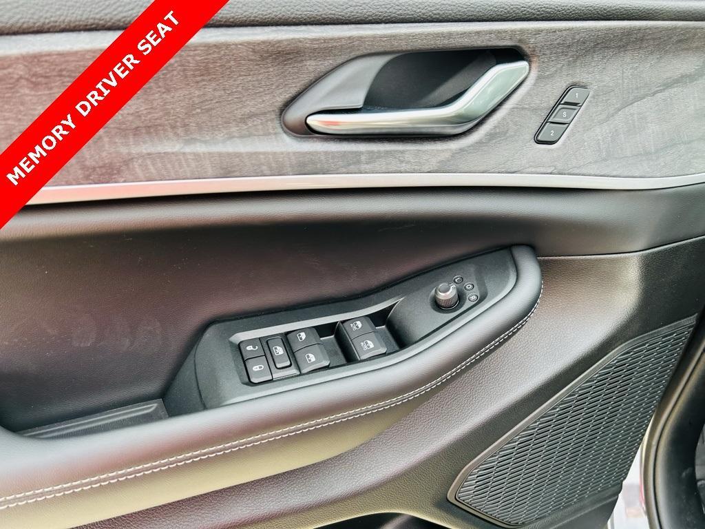 new 2025 Jeep Grand Cherokee L car, priced at $45,710