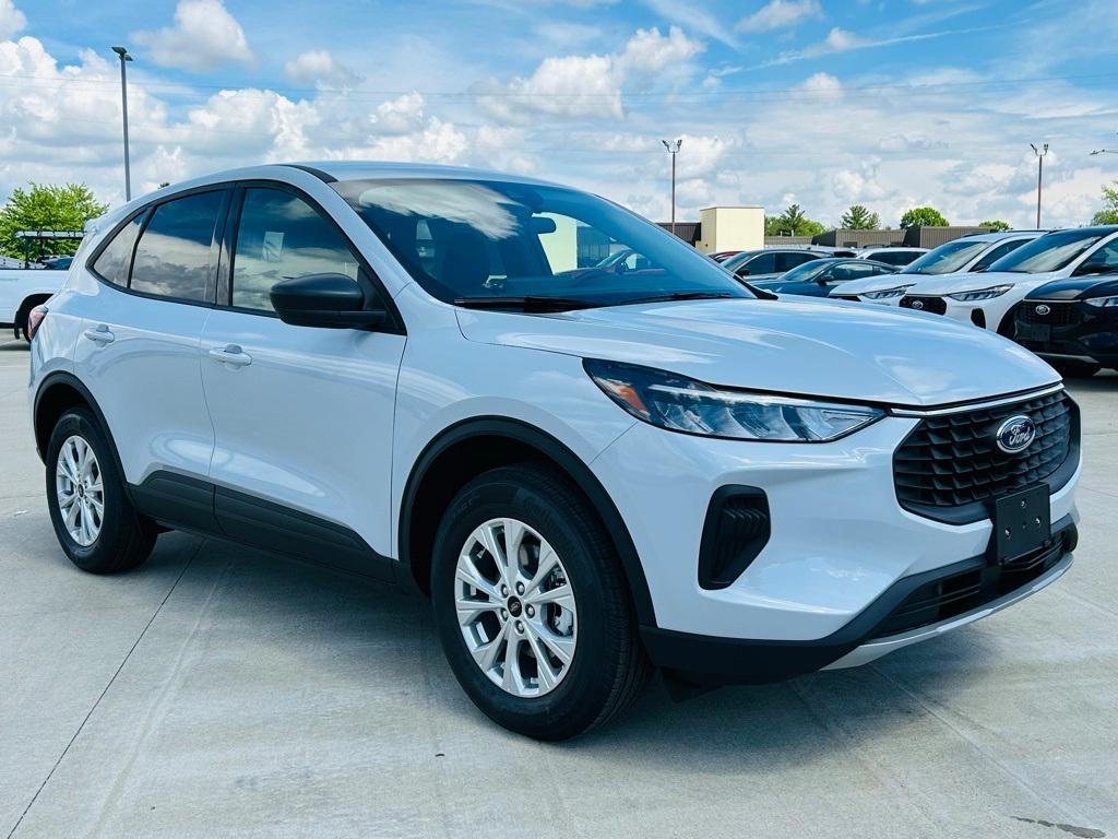new 2025 Ford Escape car, priced at $31,558