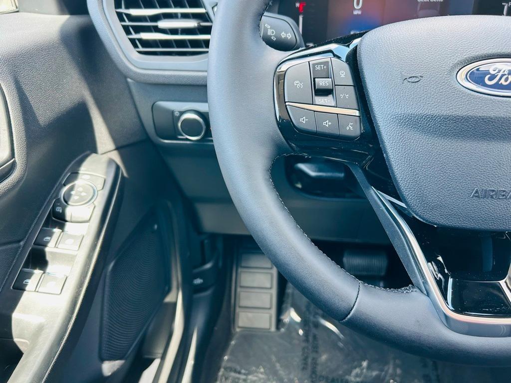 new 2025 Ford Escape car, priced at $31,558
