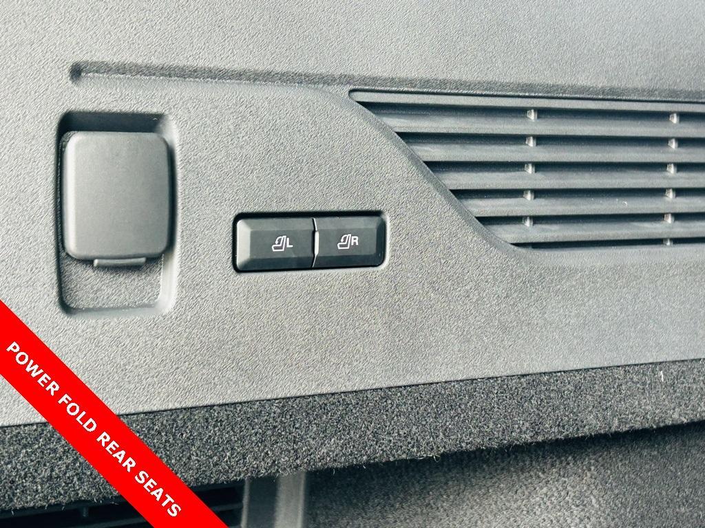 new 2025 Lincoln Nautilus car, priced at $65,280