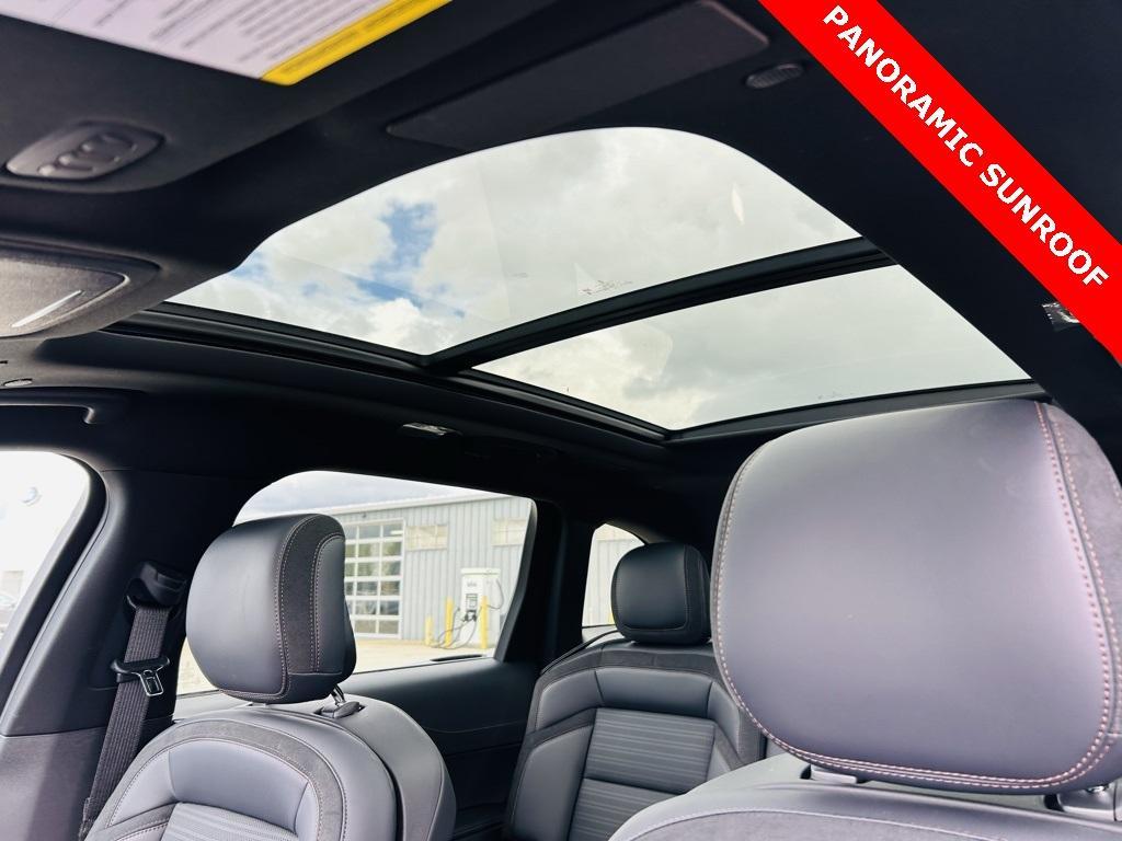 new 2025 Lincoln Nautilus car, priced at $65,280