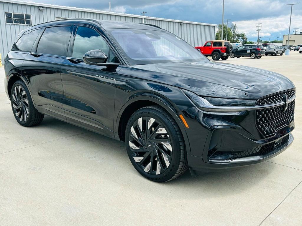 new 2025 Lincoln Nautilus car, priced at $65,280