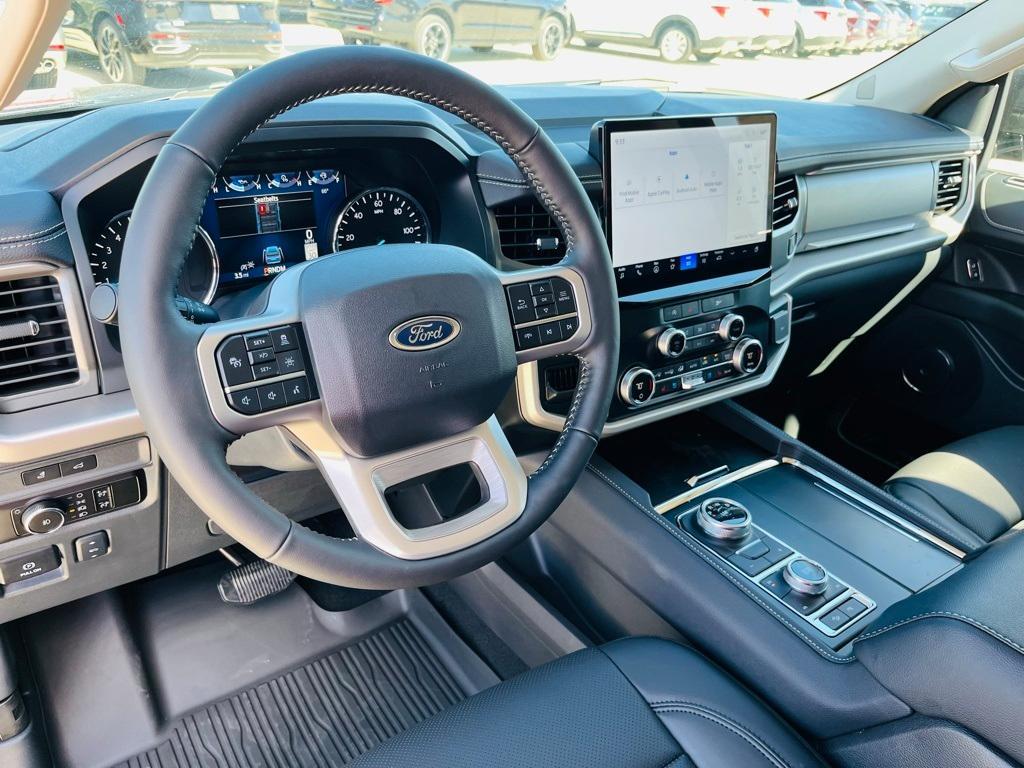 new 2024 Ford Expedition car, priced at $59,982