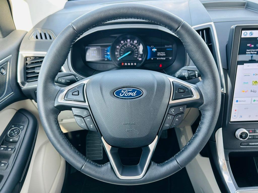 used 2022 Ford Edge car, priced at $29,000