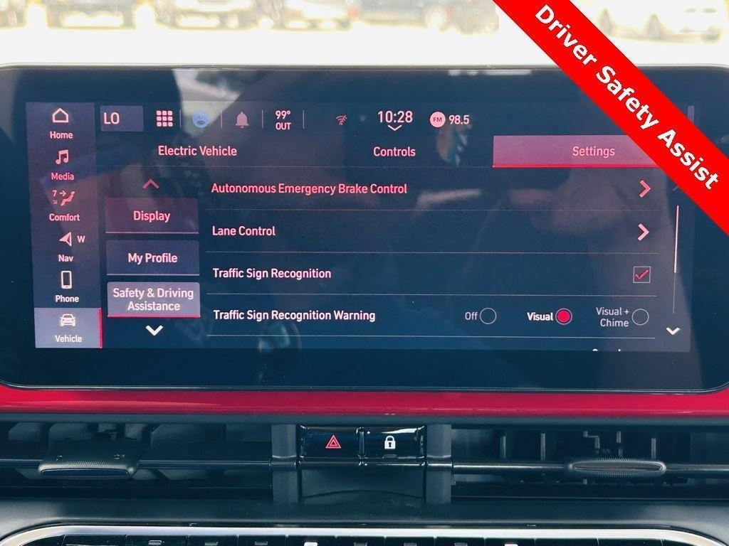 new 2024 FIAT 500e car, priced at $27,095