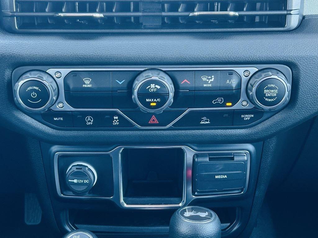 new 2024 Jeep Wrangler car, priced at $37,181