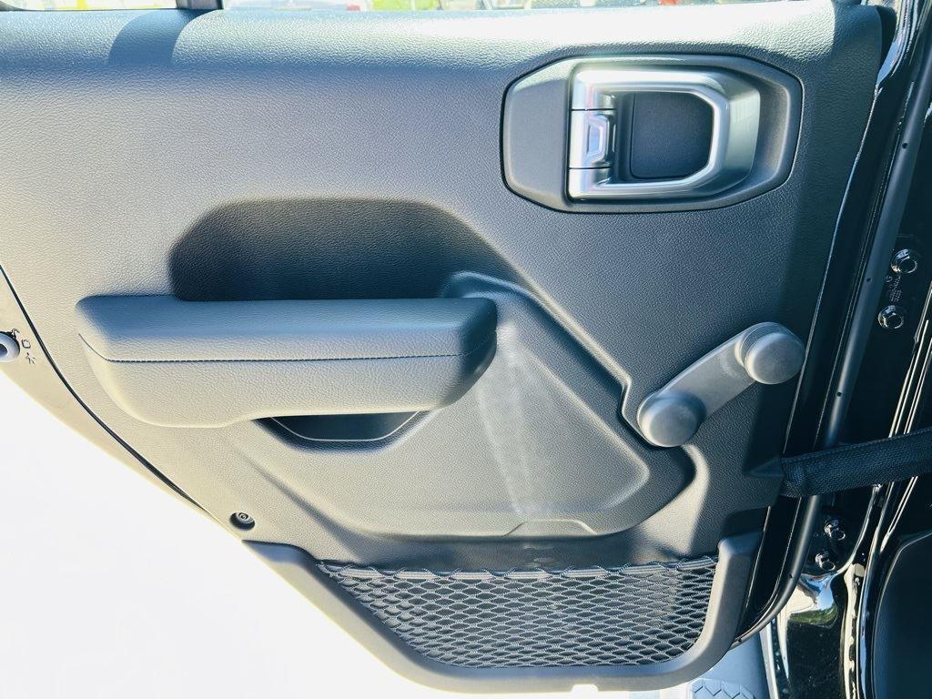 new 2024 Jeep Wrangler car, priced at $37,181