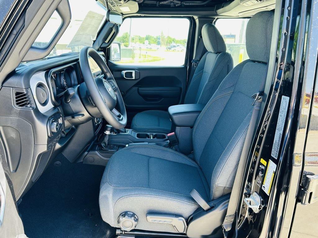new 2024 Jeep Wrangler car, priced at $37,181