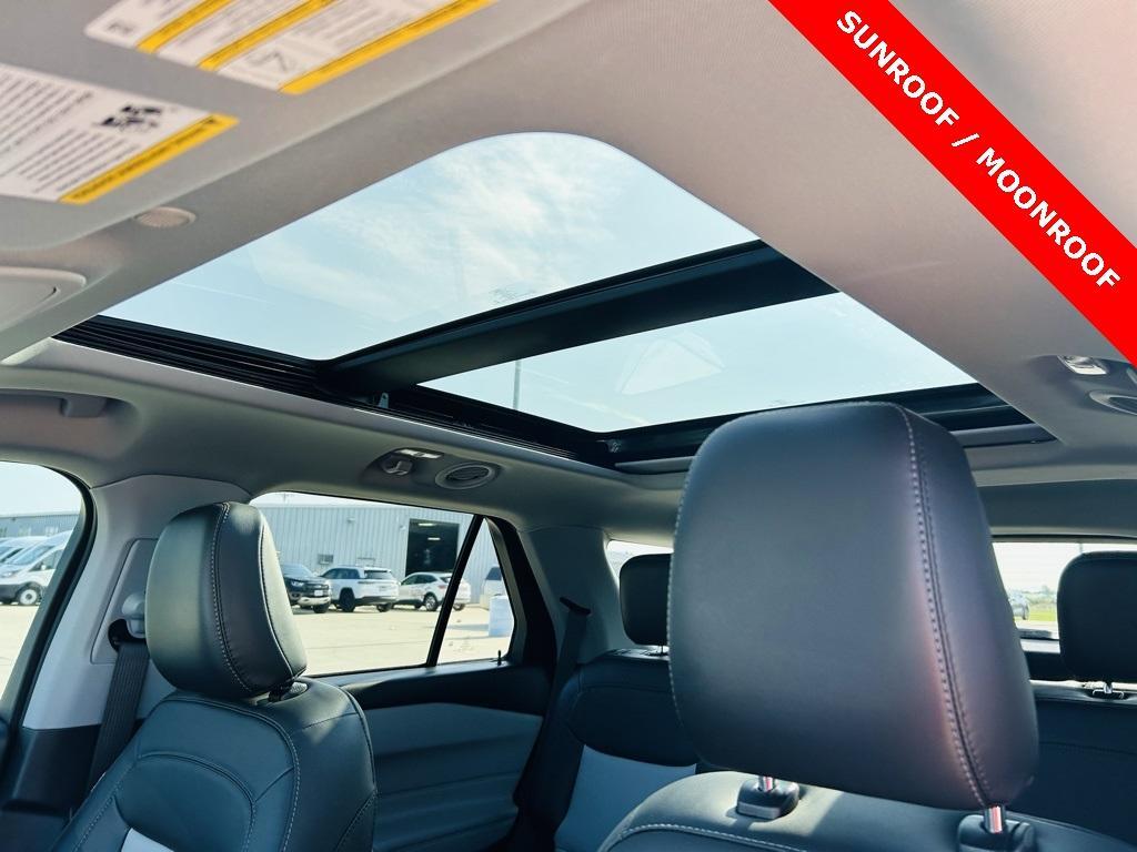 used 2022 Ford Explorer car, priced at $34,500