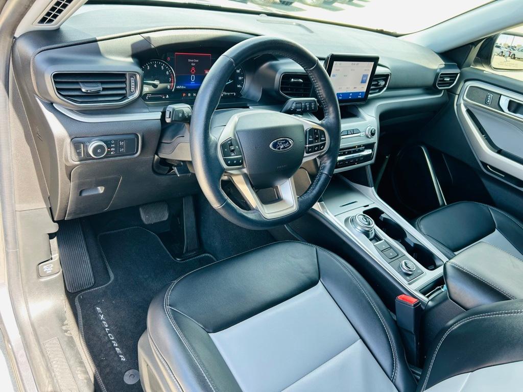 used 2022 Ford Explorer car, priced at $35,000
