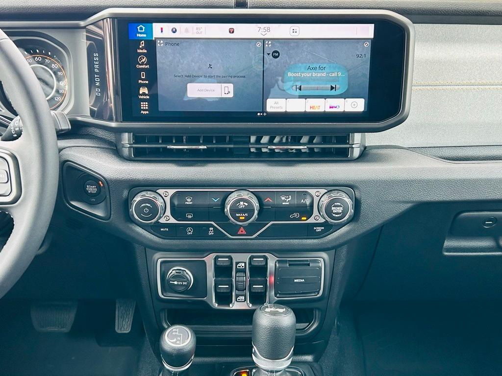 new 2025 Jeep Wrangler car, priced at $48,486