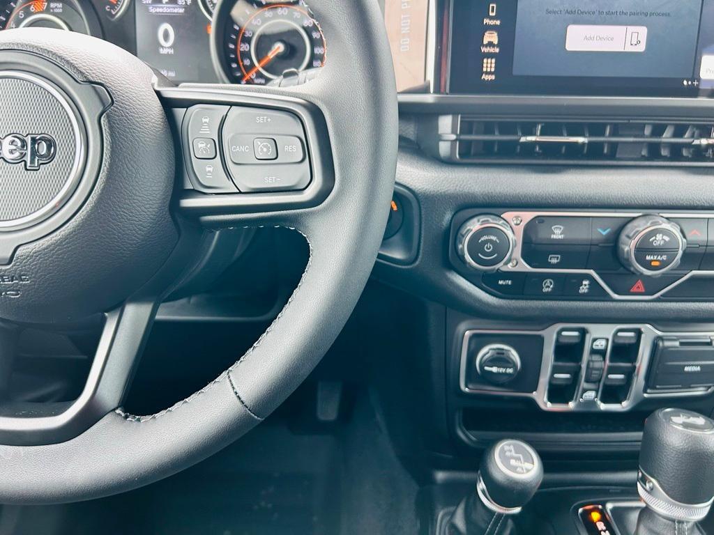new 2025 Jeep Wrangler car, priced at $48,486