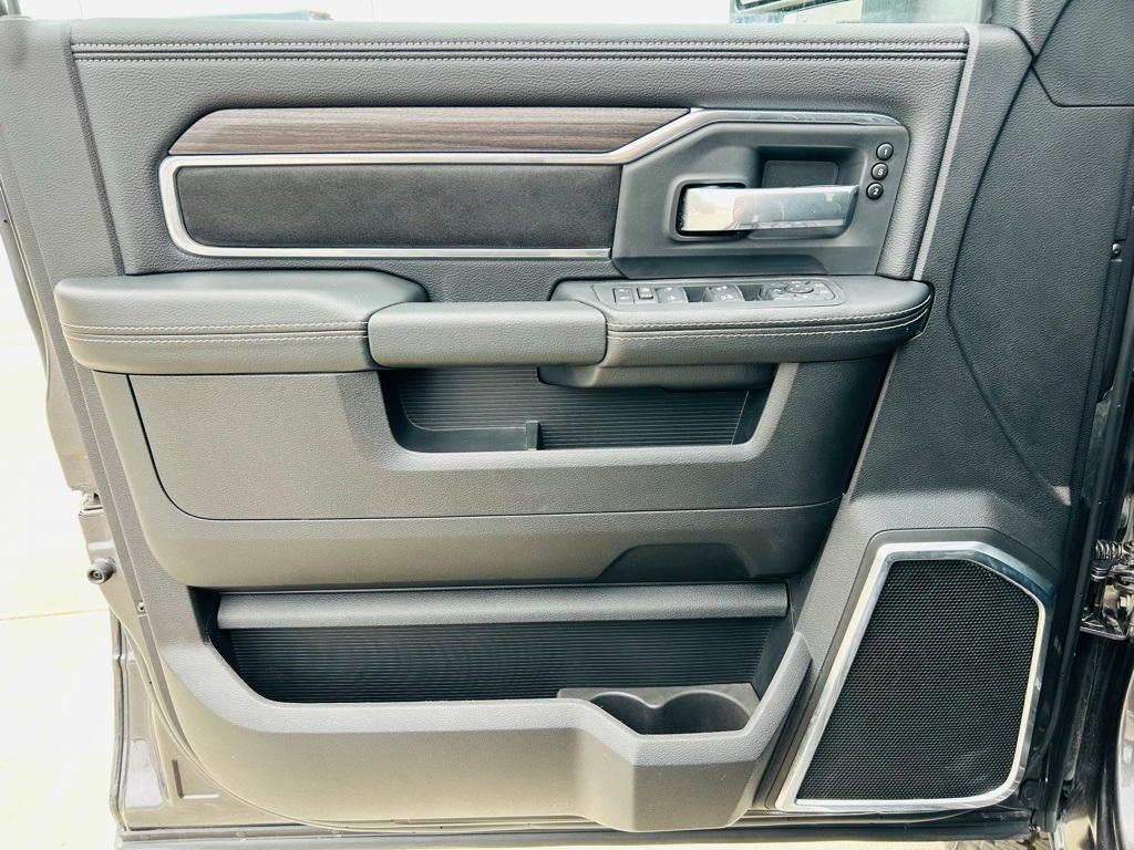 new 2025 Ram 1500 car, priced at $62,221