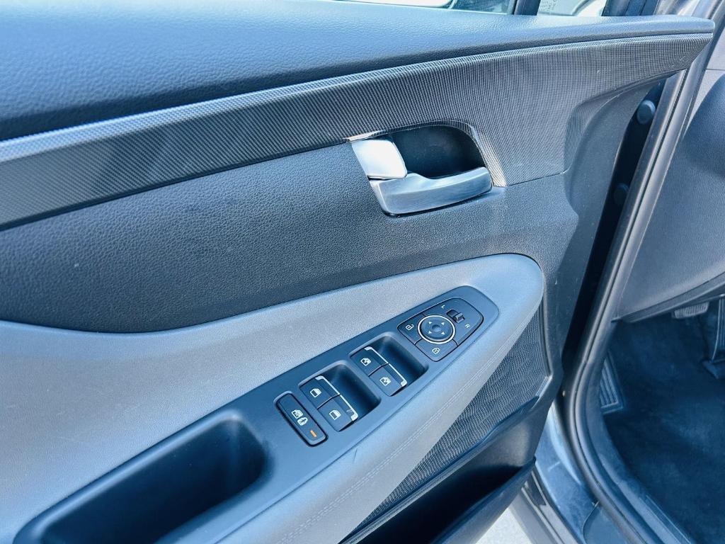 used 2023 Hyundai Santa Fe car, priced at $23,800
