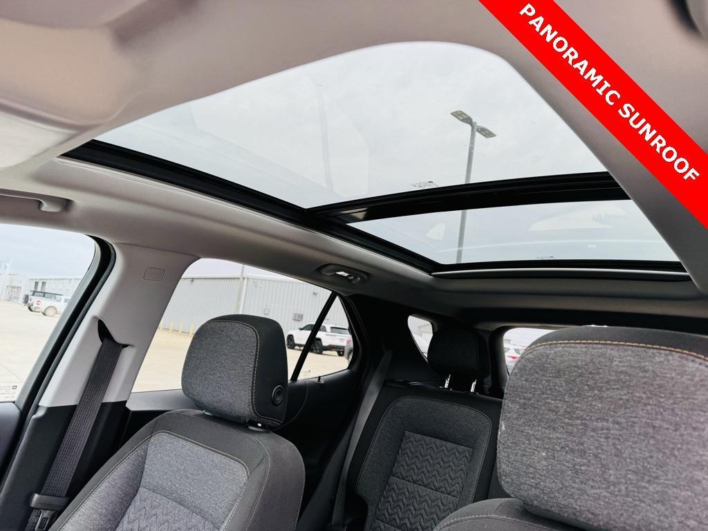 used 2022 Chevrolet Equinox car, priced at $23,000