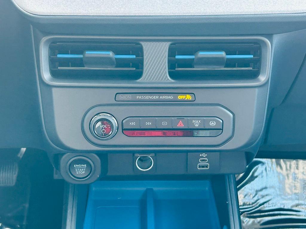 new 2025 Ford Maverick car, priced at $33,500