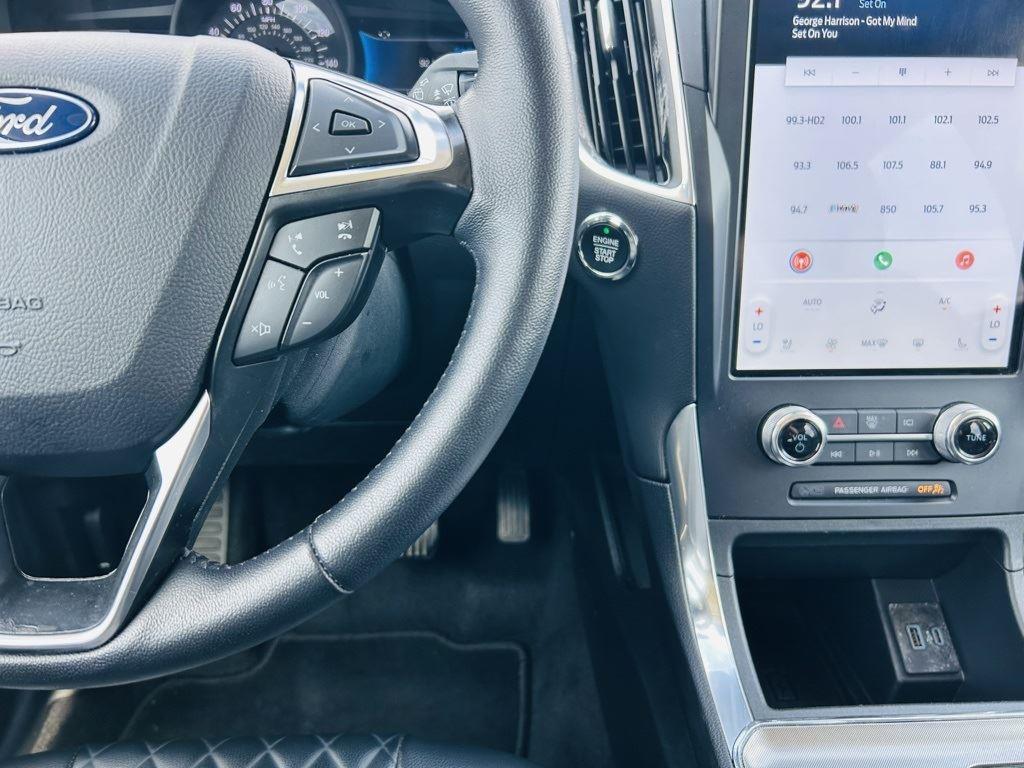 used 2024 Ford Edge car, priced at $26,900