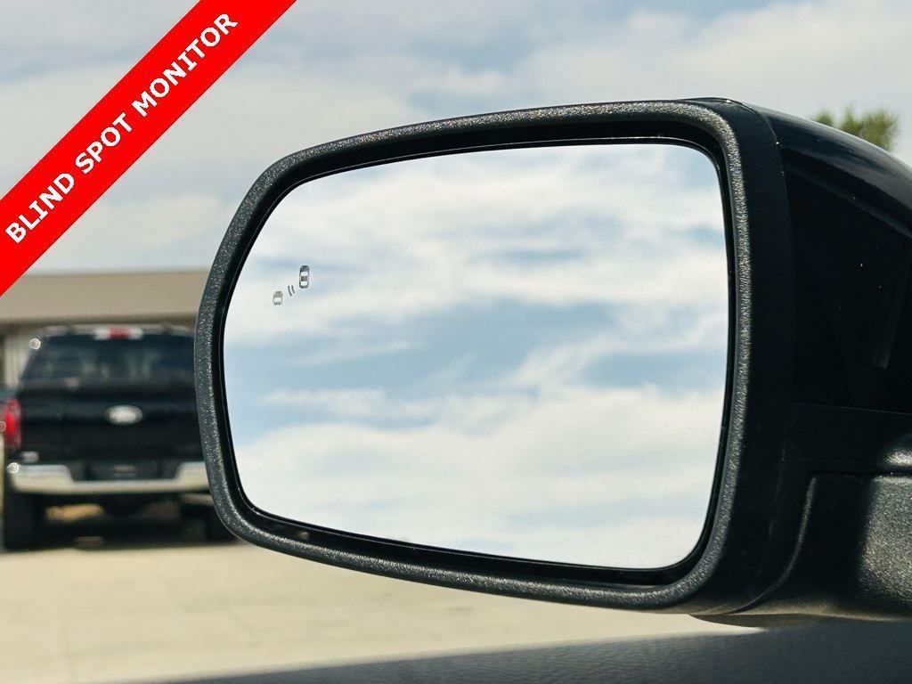 used 2024 Ford Edge car, priced at $26,900