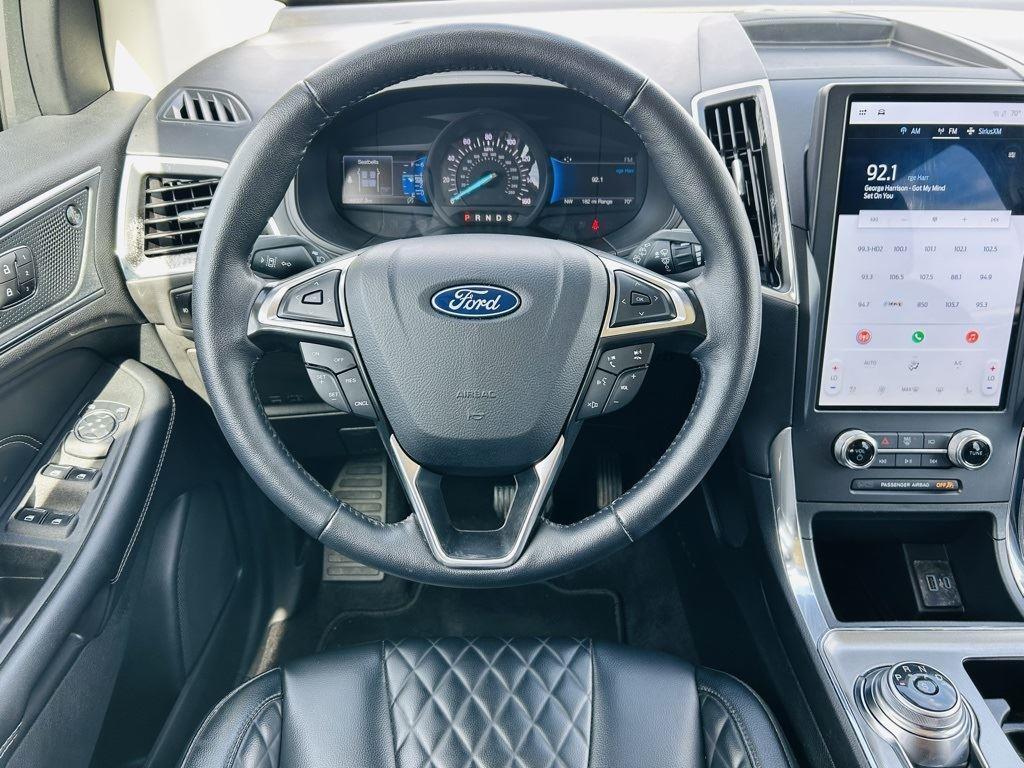 used 2024 Ford Edge car, priced at $26,900