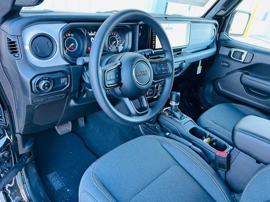 new 2025 Jeep Gladiator car, priced at $41,456