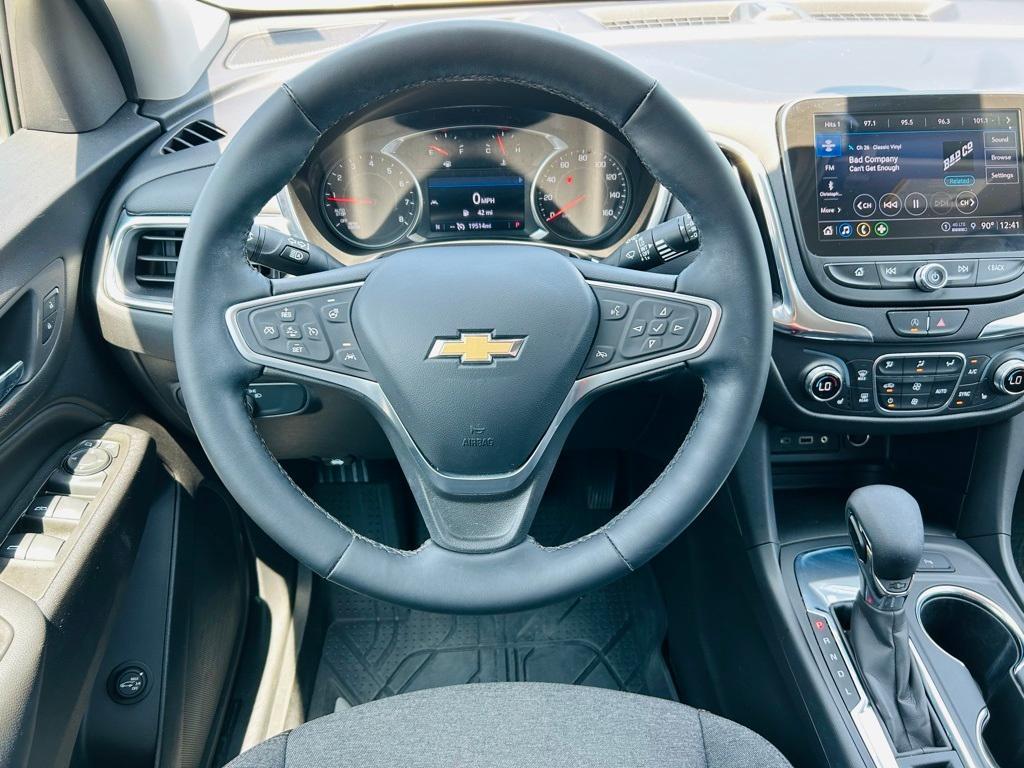 used 2023 Chevrolet Equinox car, priced at $23,900
