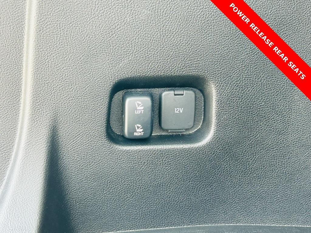 used 2024 Ford Edge car, priced at $30,000