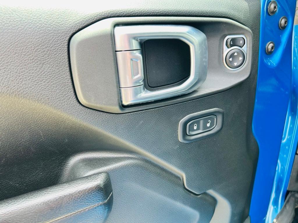 used 2021 Jeep Wrangler Unlimited car, priced at $34,000