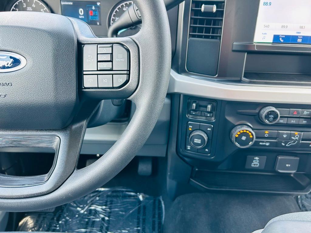 new 2025 Ford F-250 car, priced at $59,395