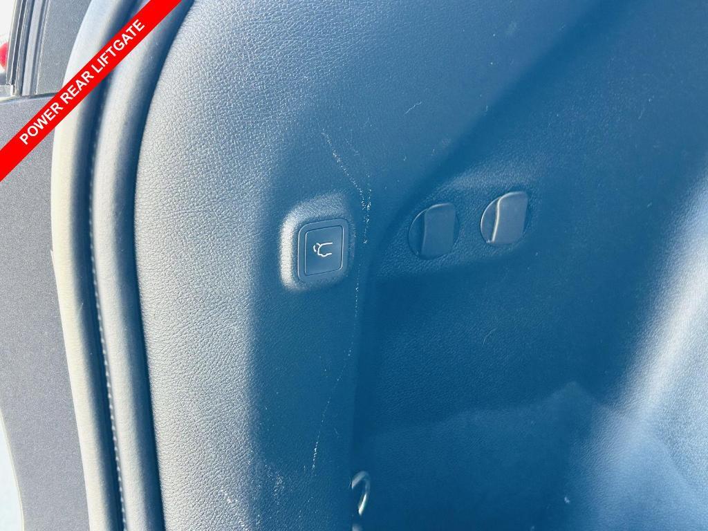 used 2022 Jeep Cherokee car, priced at $24,400