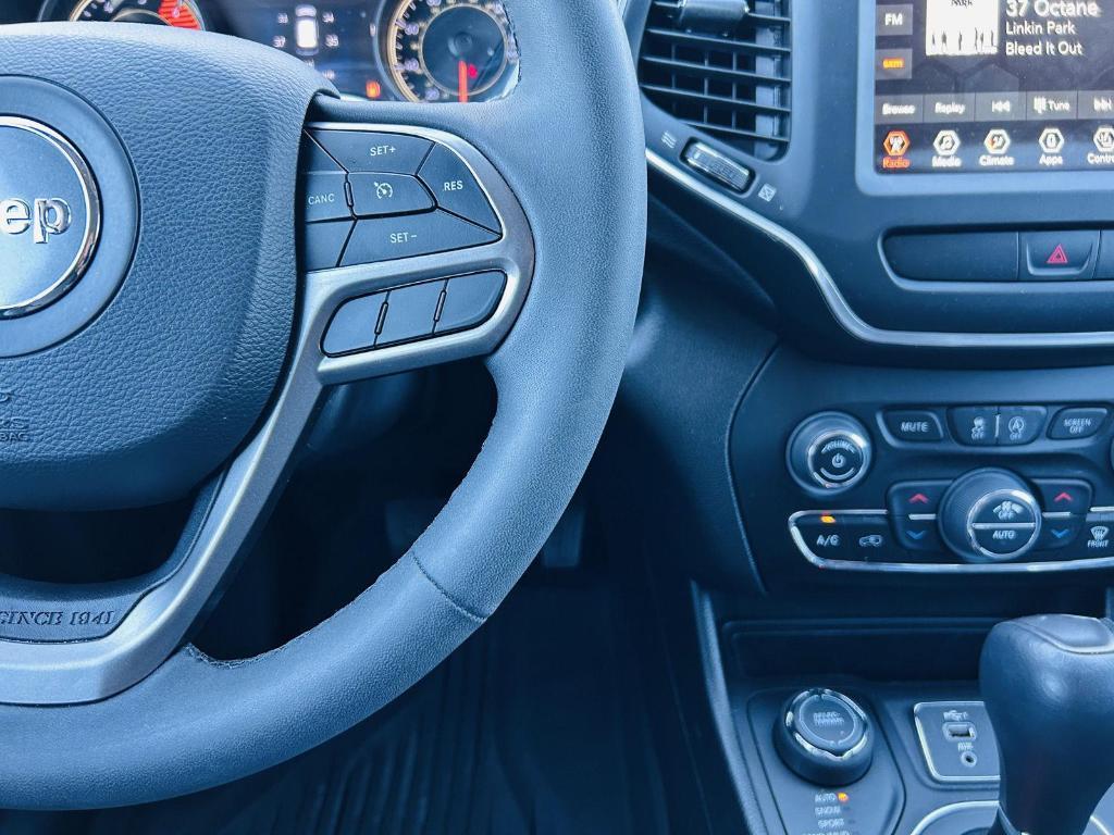 used 2022 Jeep Cherokee car, priced at $24,400