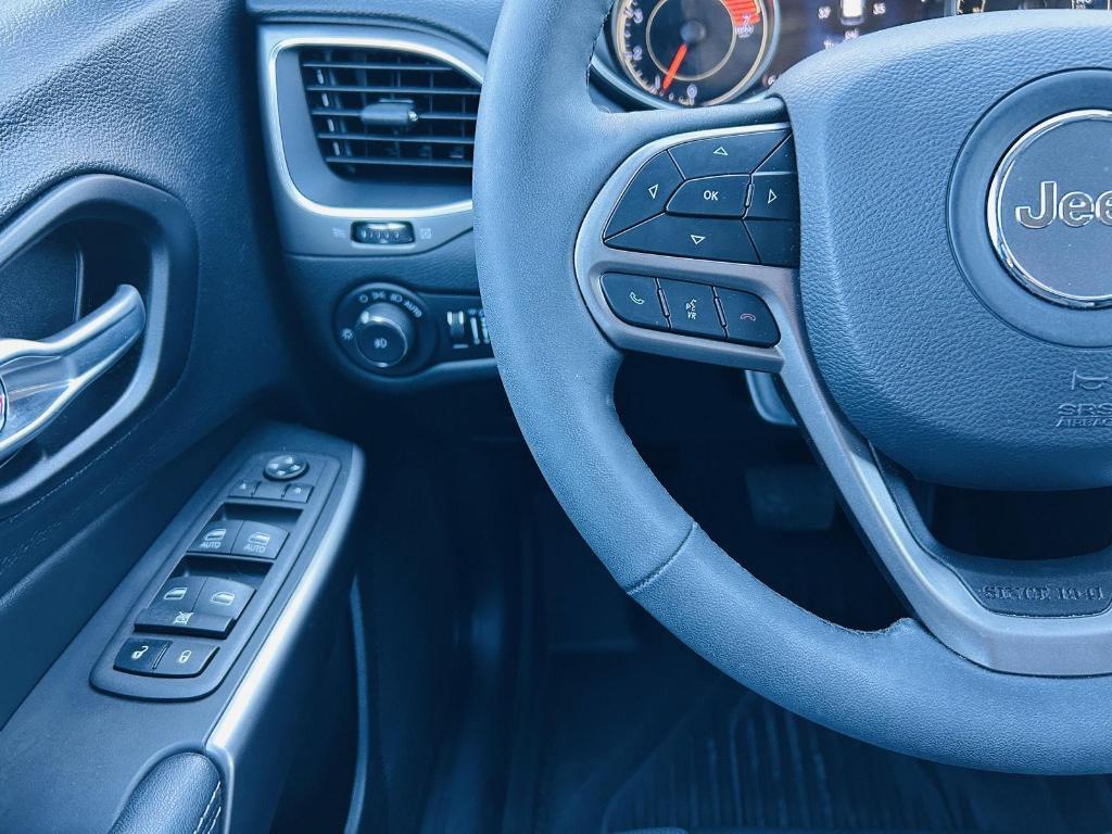 used 2022 Jeep Cherokee car, priced at $24,400