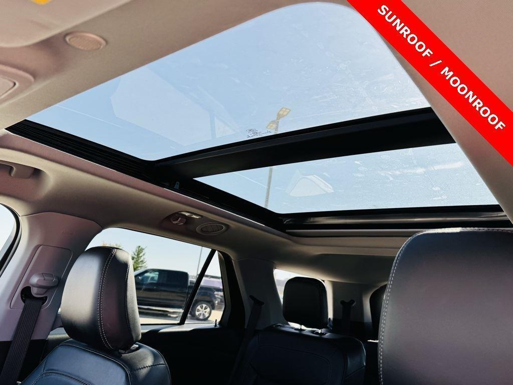 used 2022 Ford Explorer car, priced at $35,000