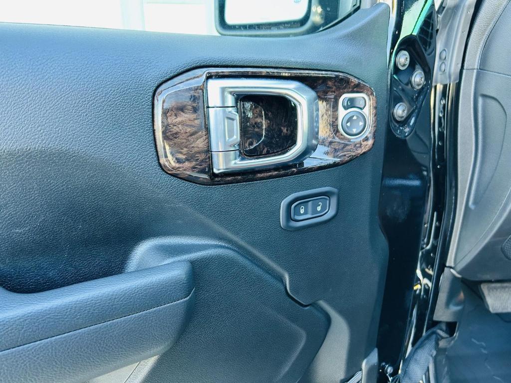 new 2025 Jeep Wrangler car, priced at $71,056