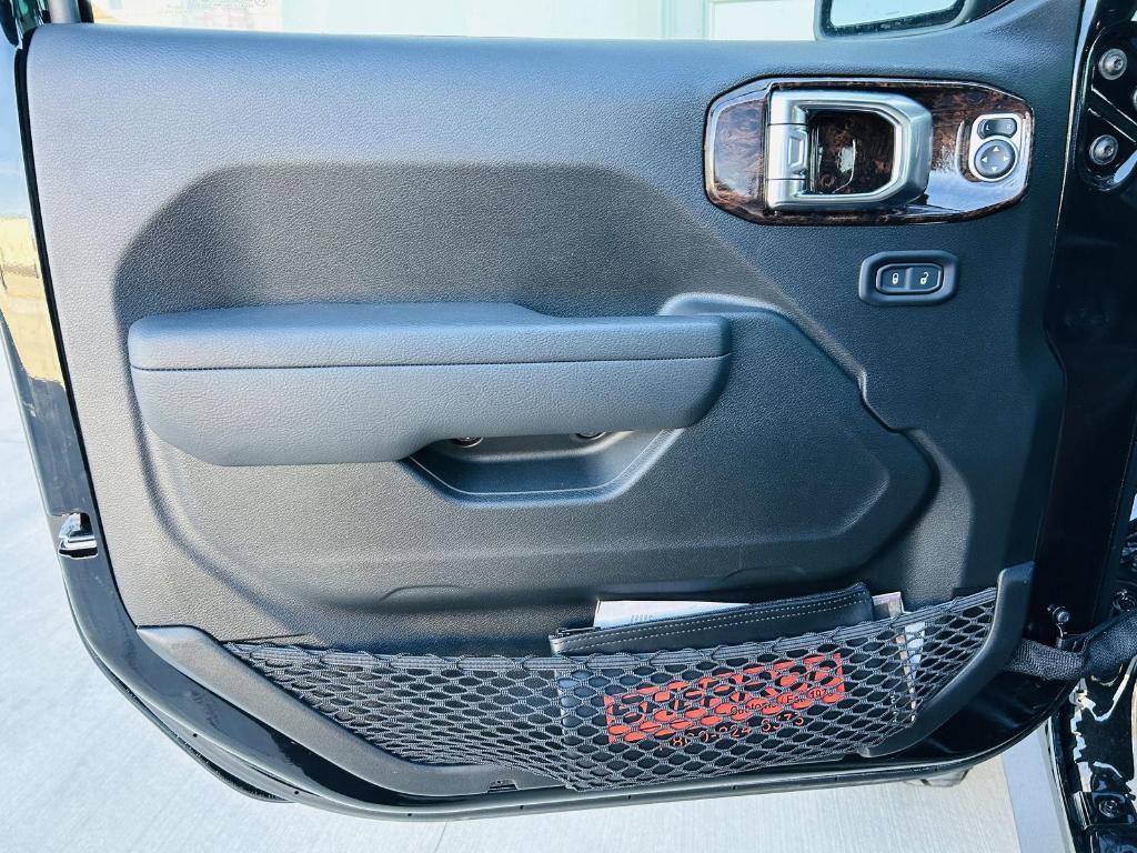 new 2025 Jeep Wrangler car, priced at $71,056