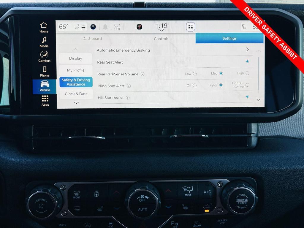 new 2025 Jeep Wrangler car, priced at $71,056