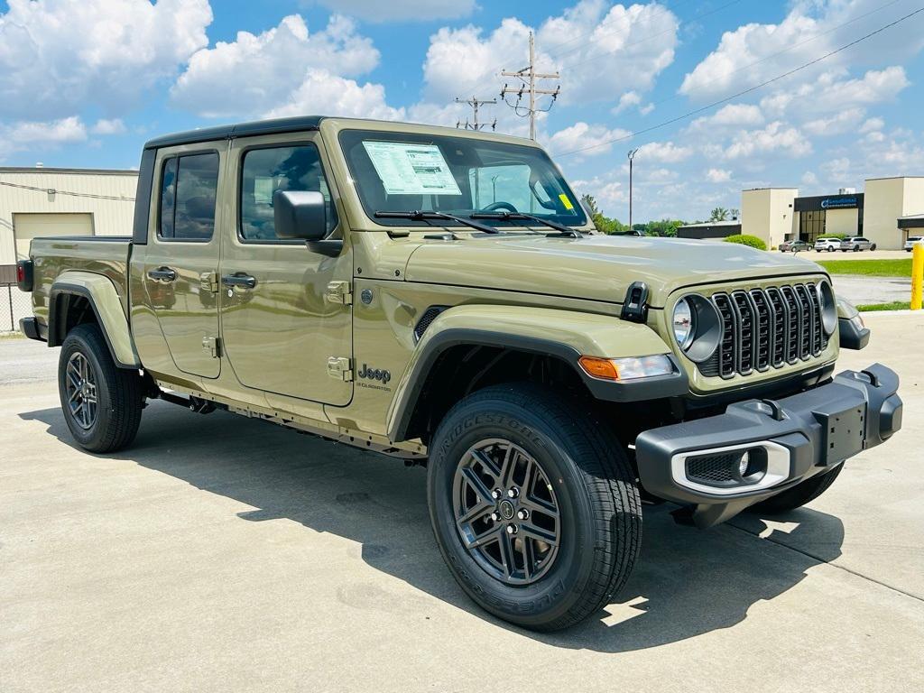 new 2025 Jeep Gladiator car